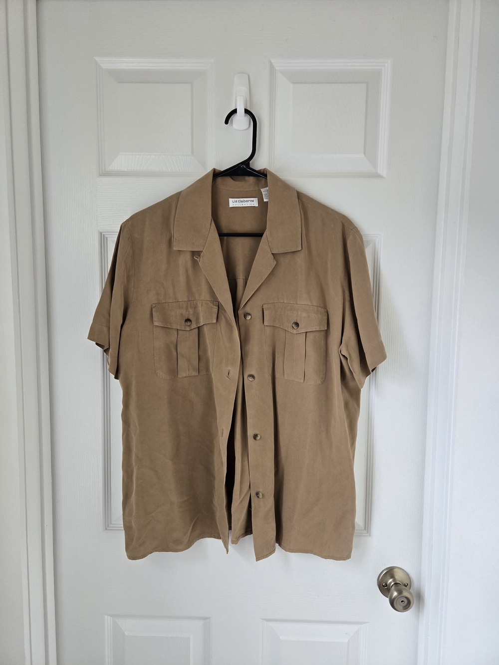 Liz Claiborne Silk Button-Up Boxy Short Sleeve Shirt in Tan Size 12